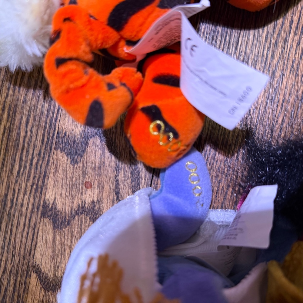 NWT Disney Store Vintage 2000 Tiger and Eeyore Angels Plush Set - Picture 6 of 8